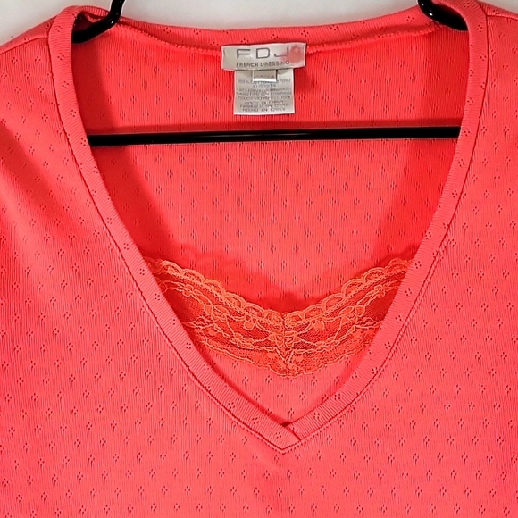 FDJ Womens Choral V-Neck with Lace Feature 3/4 Sleeve  Tee  Size M - Picture 6 of 9